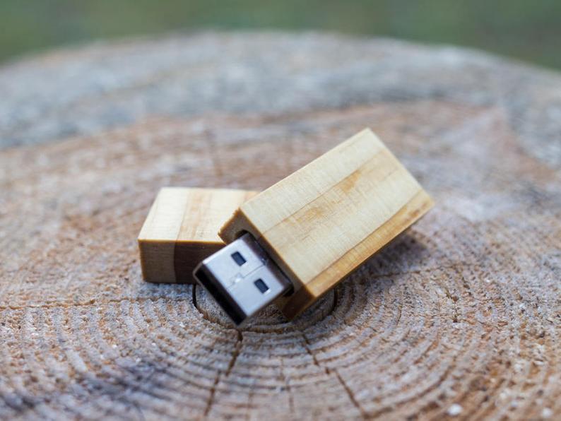 USB-Stick mit Holzgehäuse