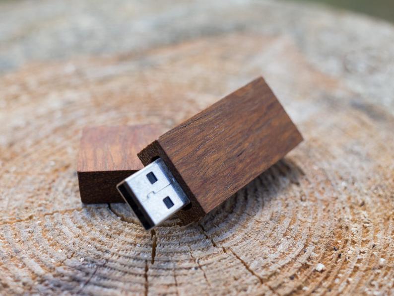 USB-Stick mit Holzgehäuse